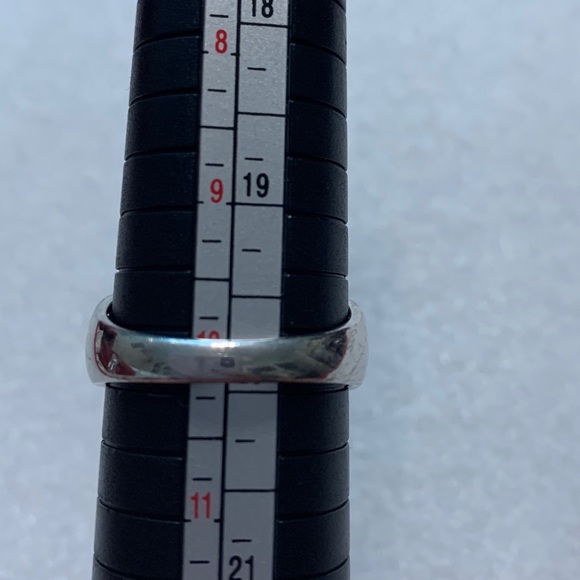 Wedding ring - Picture 3 of 3